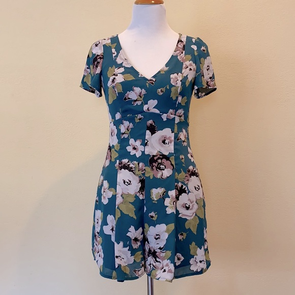 Leith 'Flutter' Floral Print Romper, Size Small - Picture 8 of 9